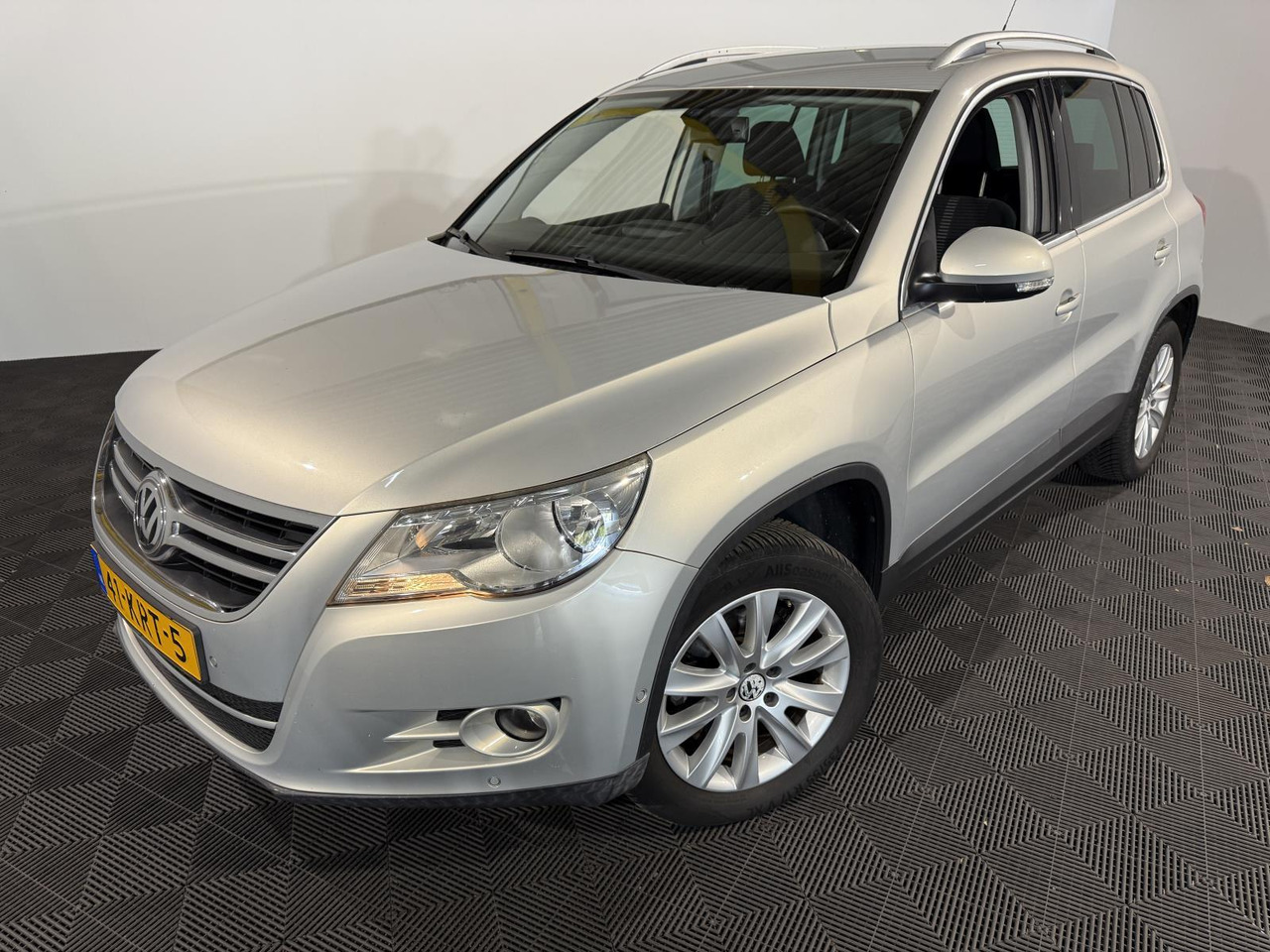 Volkswagen | Tiguan | 1.4 TSI Sport&Style | 2010 | 247.657 km | 41KRT5 | Logisch - Позашляховик: фото 1 Volkswagen | Tiguan | 1.4 TSI Sport&Style | 2010 | 247.657 km | 41KRT5 | Logisch - Позашляховик: фото 1