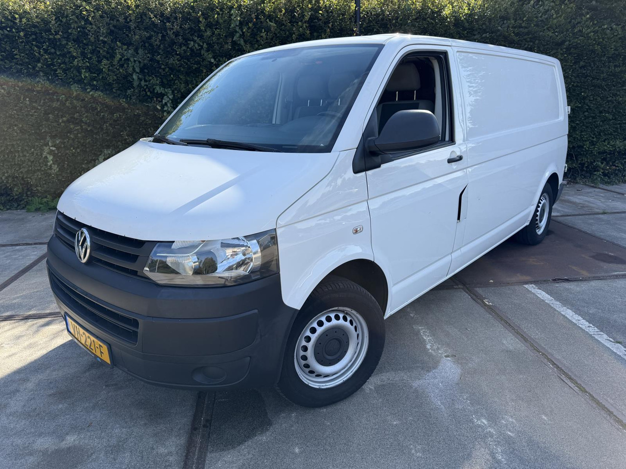 Volkswagen | Transporter | 2.0 TDI L2H1 BM Baseline | 2014 | 344.085 km | VH221F | Logisch - Суцільнометалевий фургон: фото 1 Volkswagen | Transporter | 2.0 TDI L2H1 BM Baseline | 2014 | 344.085 km | VH221F | Logisch - Суцільнометалевий фургон: фото 1