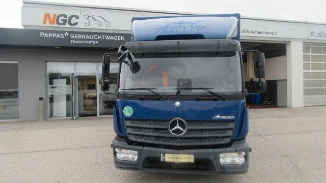 Mercedes-Benz 818L Koffer LBW, 1,5 to, Seitentüre - Вантажівка з закритим кузовом: фото 2 Mercedes-Benz 818L Koffer LBW, 1,5 to, Seitentüre - Вантажівка з закритим кузовом: фото 2