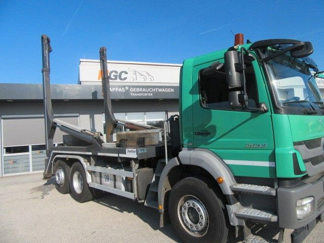 Скіповий навантажувач вантажівка Mercedes-Benz AXOR 2533L Absetzkipper gel. NLA: фото 18