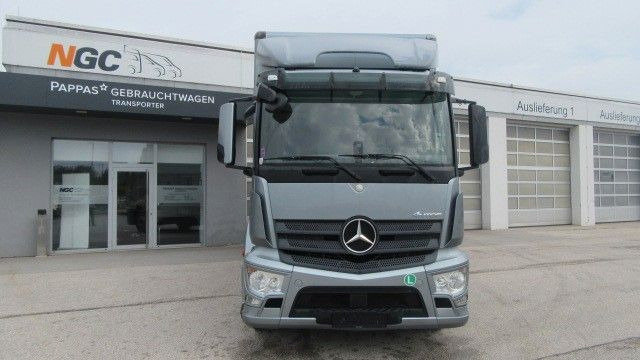 Mercedes-Benz Axor 1827L Koffer LBW - Вантажівка з закритим кузовом: фото 2 Mercedes-Benz Axor 1827L Koffer LBW - Вантажівка з закритим кузовом: фото 2