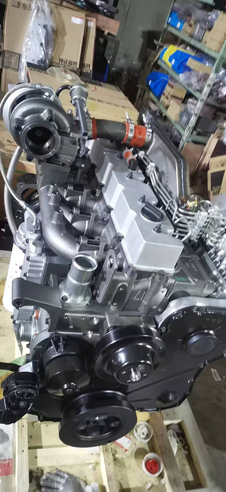 CUMMINS 6CTAA8.3-C215 - Легковий автомобіль: фото 4 CUMMINS 6CTAA8.3-C215 - Легковий автомобіль: фото 4