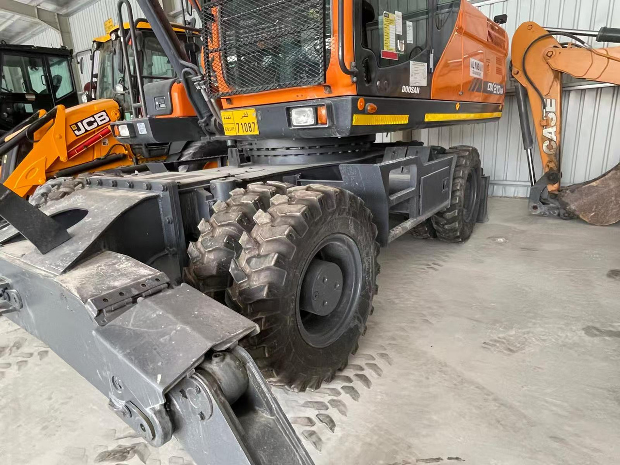 DOOSAN DX210 - Колісний екскаватор: фото 4 DOOSAN DX210 - Колісний екскаватор: фото 4