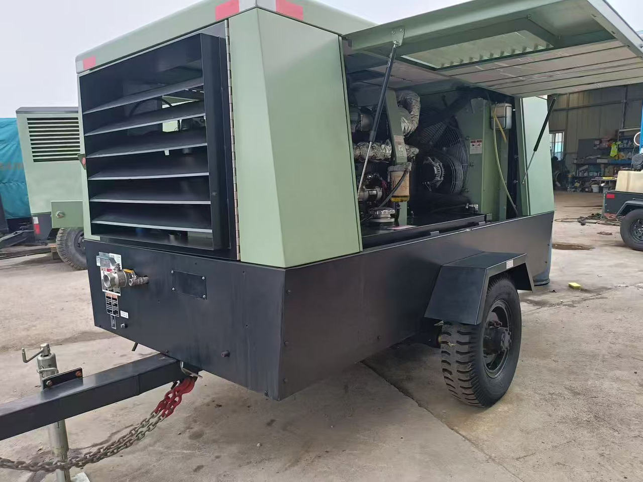 SULLAIR DPQ600RH - Інструмент/ Обладнання: фото 1 SULLAIR DPQ600RH - Інструмент/ Обладнання: фото 1