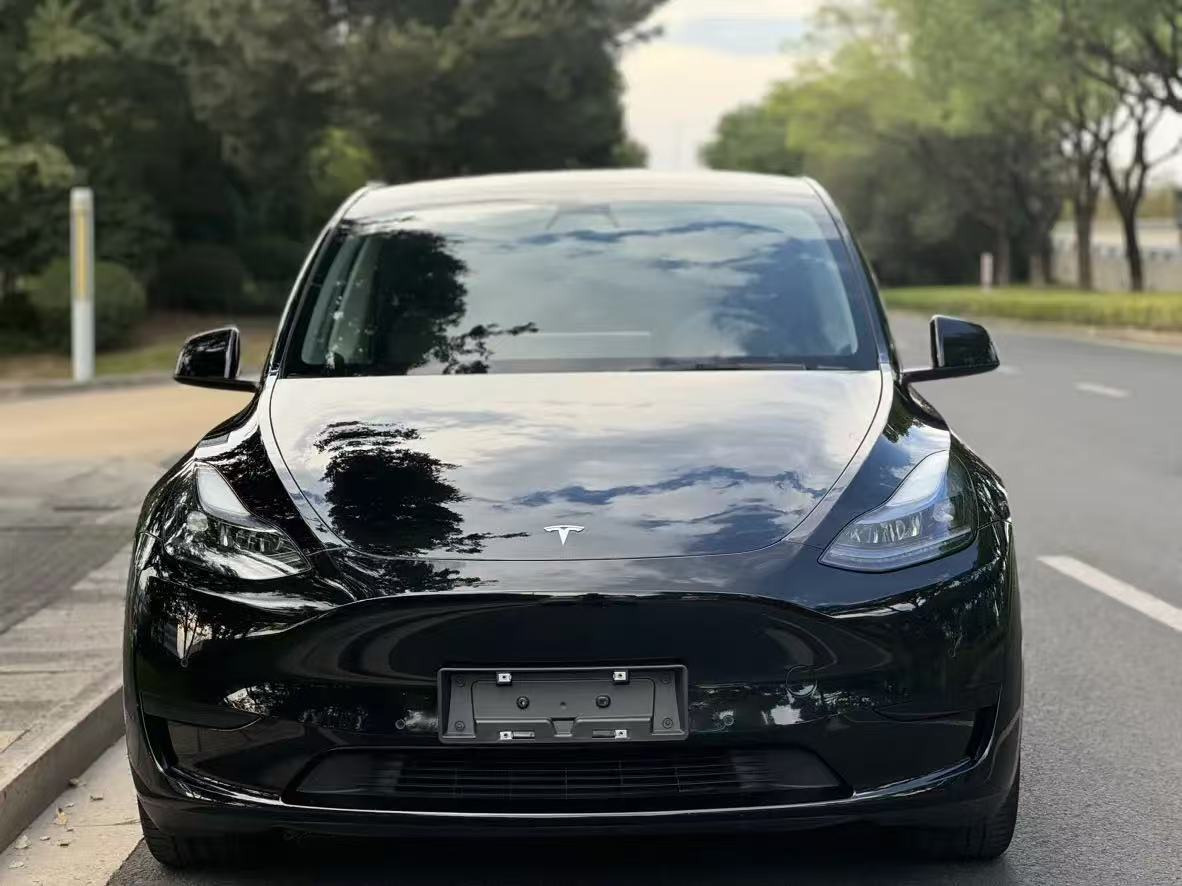 TESLA MODEL Y - Легковий автомобіль: фото 2 TESLA MODEL Y - Легковий автомобіль: фото 2