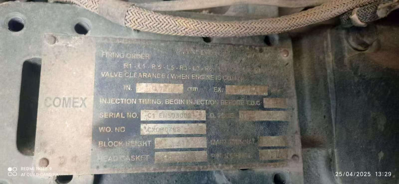 Komatsu HD785-7 - Вантажівка з закритим кузовом: фото 2 Komatsu HD785-7 - Вантажівка з закритим кузовом: фото 2