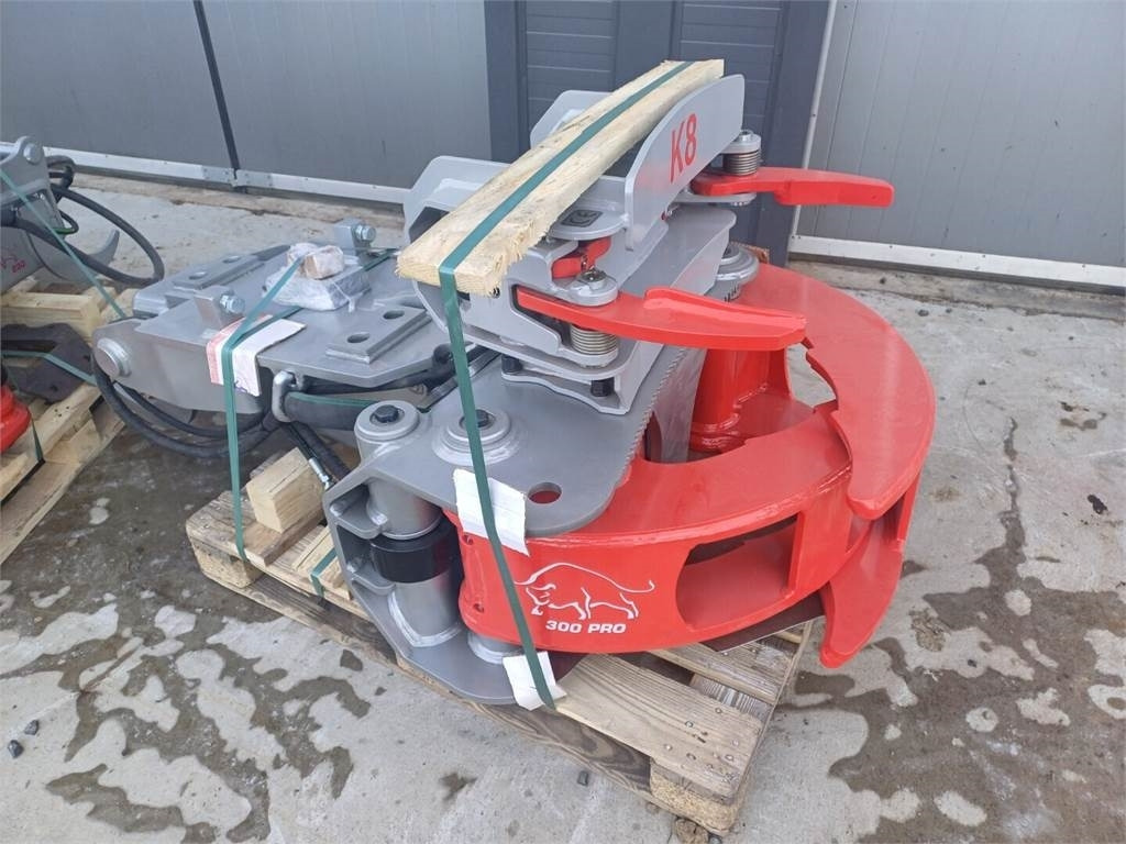 Bison 300pro Energiapuukoura - Грейфер в категорії Будівельна техніка: фото 1 Bison 300pro Energiapuukoura - Грейфер в категорії Будівельна техніка: фото 1