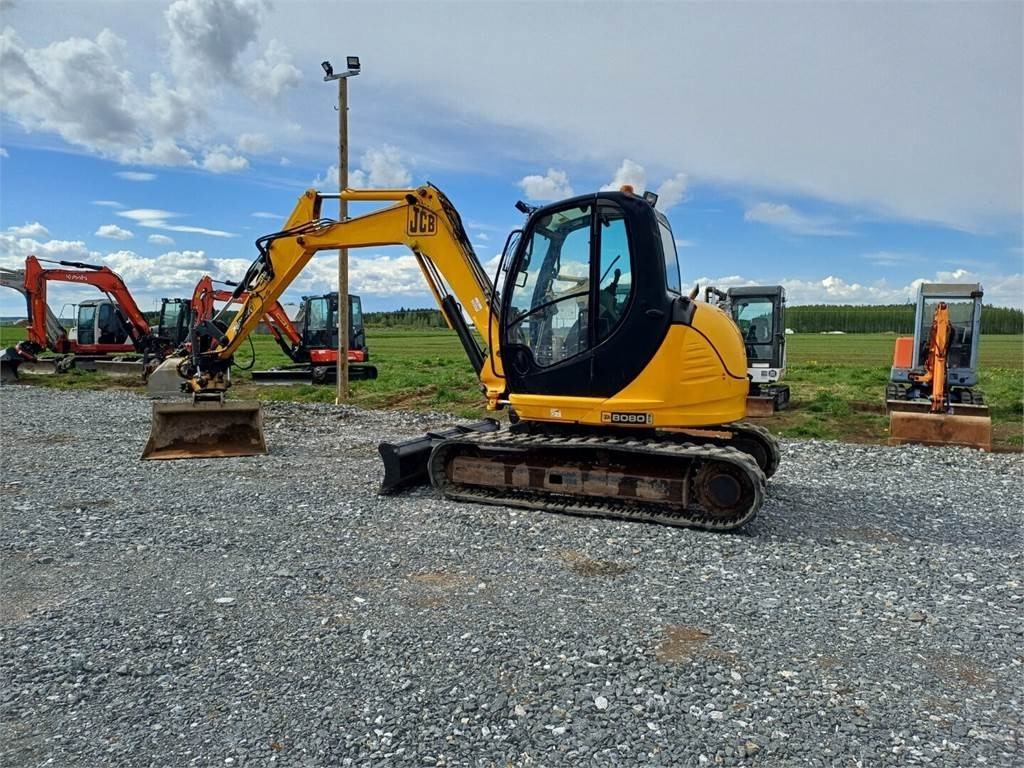JCB 8080 Engconin pyörittäjällä - Міні-екскаватор: фото 3 JCB 8080 Engconin pyörittäjällä - Міні-екскаватор: фото 3