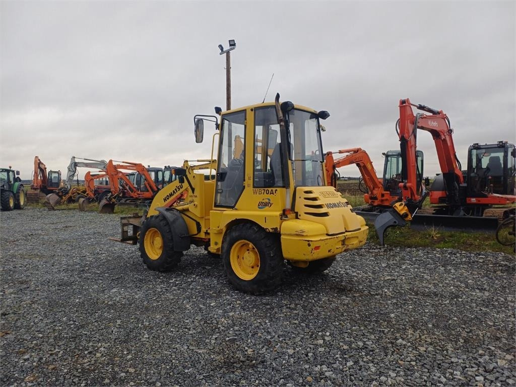 Komatsu WB70A Pyöräkuormaaja - Колісний навантажувач: фото 3 Komatsu WB70A Pyöräkuormaaja - Колісний навантажувач: фото 3