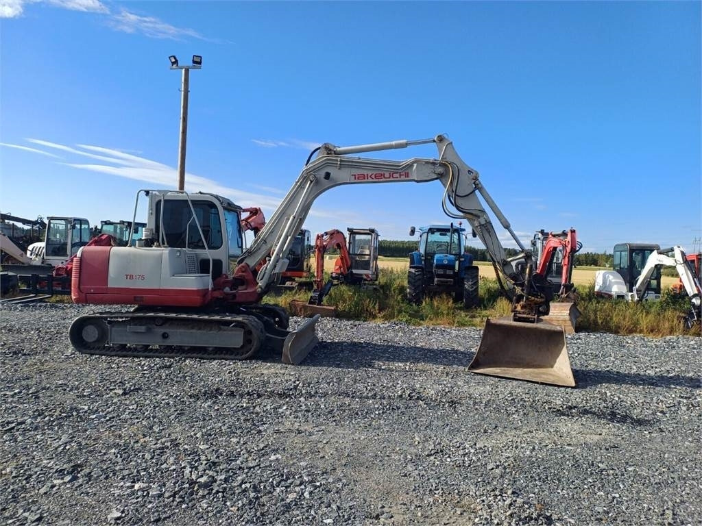 Takeuchi Tb175 Engconilla - Міні-екскаватор: фото 5 Takeuchi Tb175 Engconilla - Міні-екскаватор: фото 5