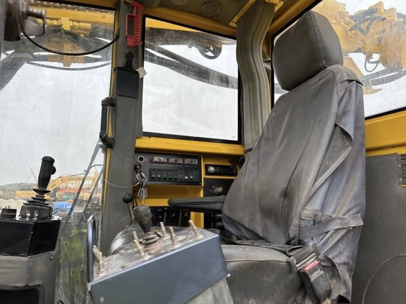 Atlas-Copco ROC F6 - Бурова установка: фото 5 Atlas-Copco ROC F6 - Бурова установка: фото 5