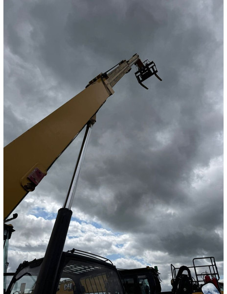 Caterpillar TH360 - Навантажувач телескопічний: фото 1 Caterpillar TH360 - Навантажувач телескопічний: фото 1