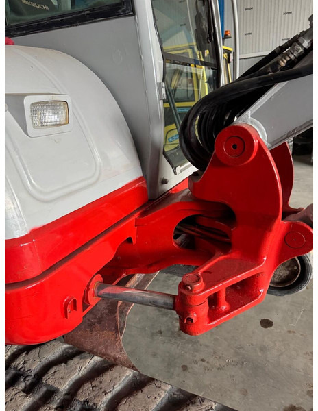 Takeuchi TB260 - Міні-екскаватор: фото 4 Takeuchi TB260 - Міні-екскаватор: фото 4