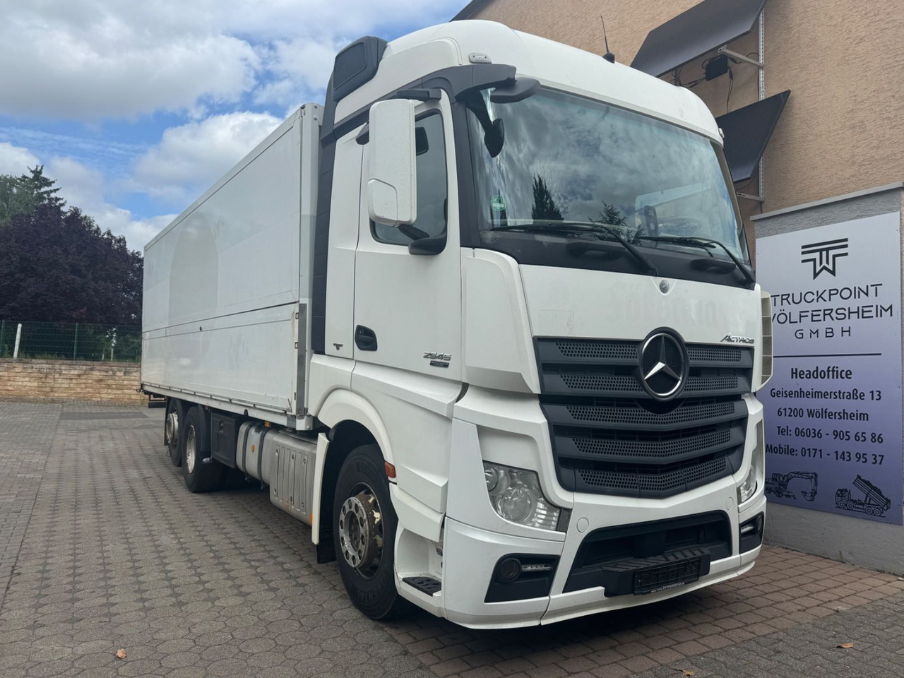 Mercedes-Benz Actros2545/Lift-Lenk/Mitnahmestp/Retder - Для перевезення напоїв вантажівка: фото 1 Mercedes-Benz Actros2545/Lift-Lenk/Mitnahmestp/Retder - Для перевезення напоїв вантажівка: фото 1