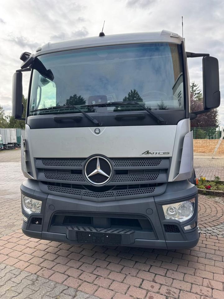 Mercedes-Benz Antos 2540/2xLBW/Kühlung-Defekt/5instock - Вантажівка з закритим кузовом: фото 5 Mercedes-Benz Antos 2540/2xLBW/Kühlung-Defekt/5instock - Вантажівка з закритим кузовом: фото 5