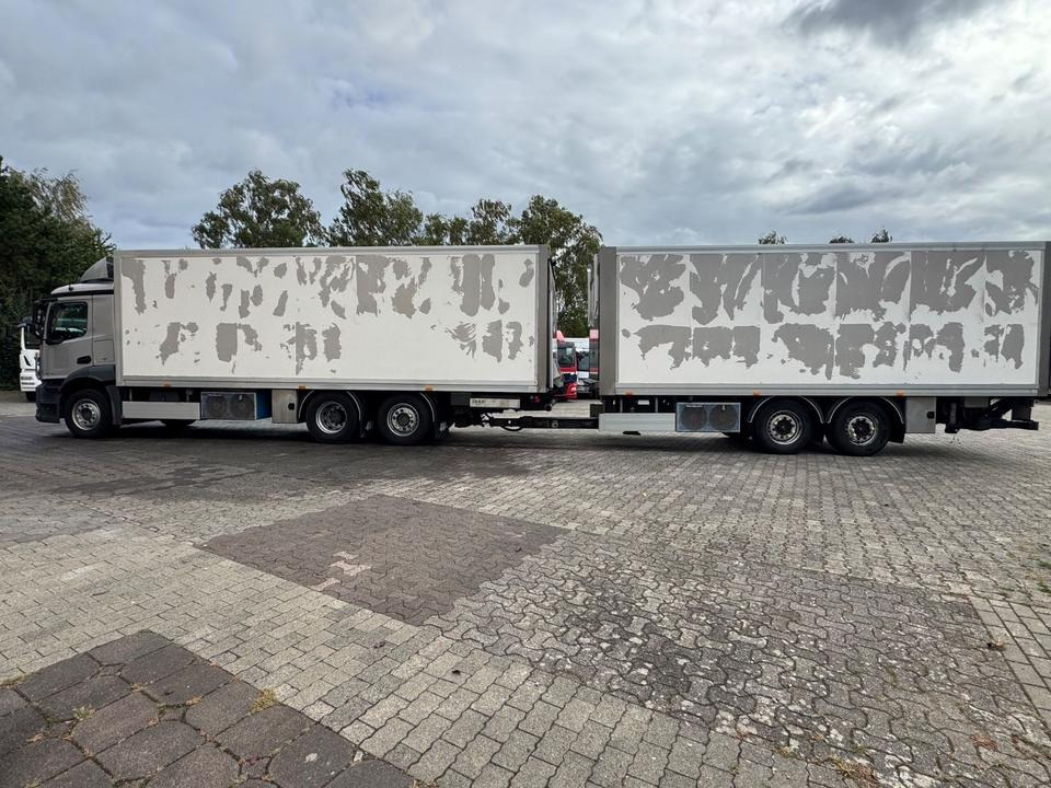 Mercedes-Benz Antos 2540/2xLBW/Kühlung-Defekt/5instock - Вантажівка з закритим кузовом: фото 4 Mercedes-Benz Antos 2540/2xLBW/Kühlung-Defekt/5instock - Вантажівка з закритим кузовом: фото 4