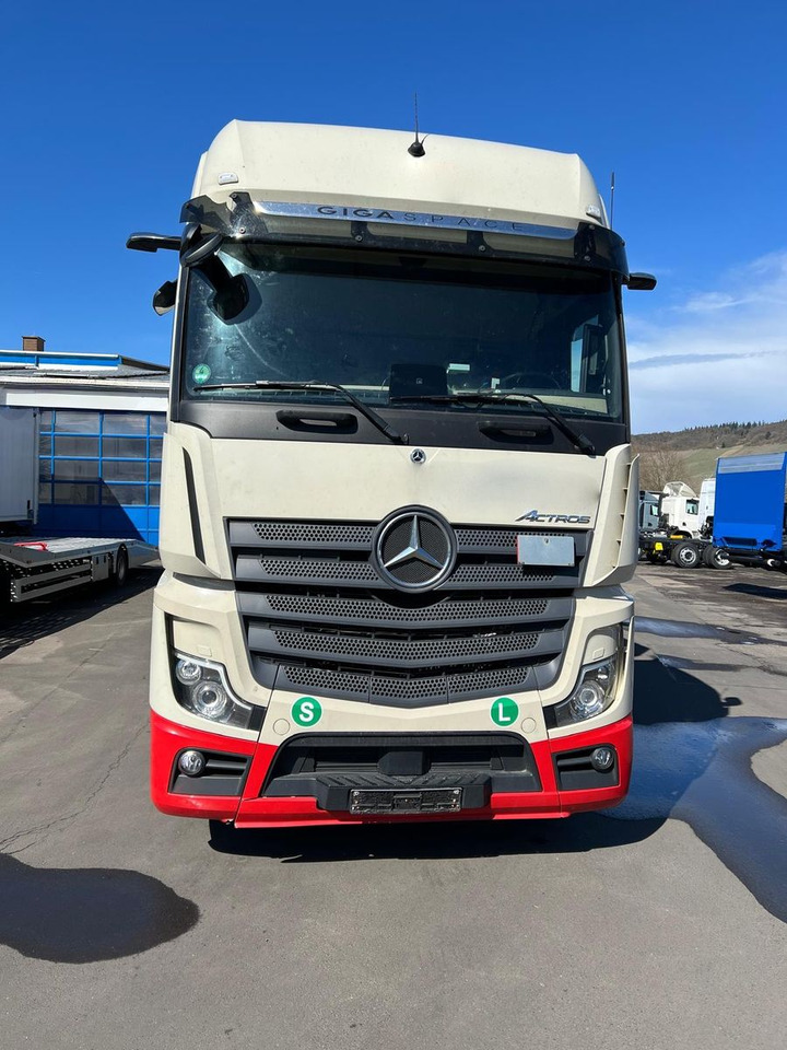 Mercedes-Benz Actros 1848 LS/GIGA/MirrorCam/Retarder/2instock - Тягач: фото 3 Mercedes-Benz Actros 1848 LS/GIGA/MirrorCam/Retarder/2instock - Тягач: фото 3