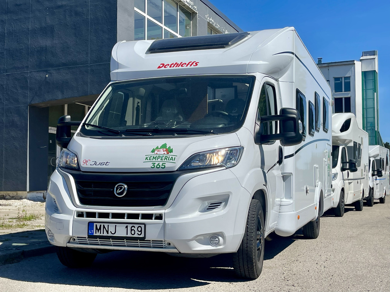 DETHLEFFS T7052 DBL - Напівінтегрований автобудинок: фото 1 DETHLEFFS T7052 DBL - Напівінтегрований автобудинок: фото 1