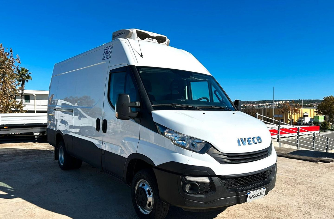 Iveco Daily 35C15 Furgone gemellato Isotermico - Фургон-рефрижератор: фото 3 Iveco Daily 35C15 Furgone gemellato Isotermico - Фургон-рефрижератор: фото 3