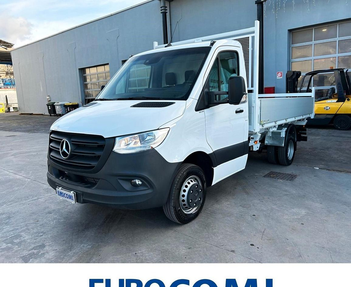 Mercedes 515 T 37/50 PRO Ribaltabile Tril. - Малотоннажний самоскид: фото 1 Mercedes 515 T 37/50 PRO Ribaltabile Tril. - Малотоннажний самоскид: фото 1