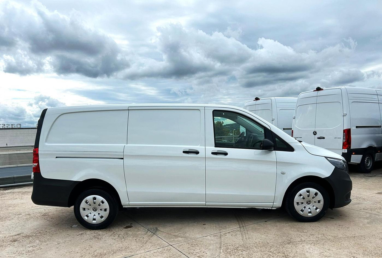 Mercedes Benz Vito 111 Furgone Long - Легковий фургон: фото 4 Mercedes Benz Vito 111 Furgone Long - Легковий фургон: фото 4