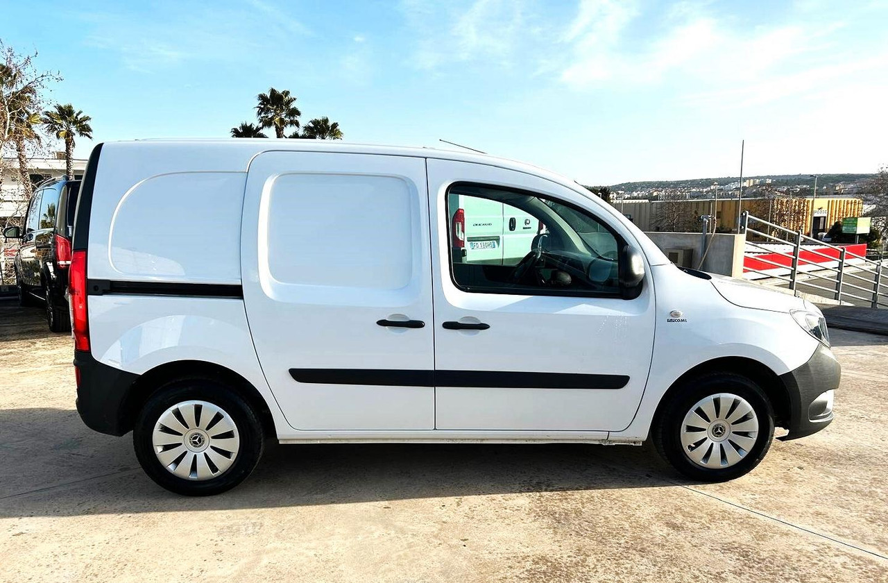 Mercedes Citan 111 cdi Furgone LONG 3 posti - Легковий фургон: фото 3 Mercedes Citan 111 cdi Furgone LONG 3 posti - Легковий фургон: фото 3