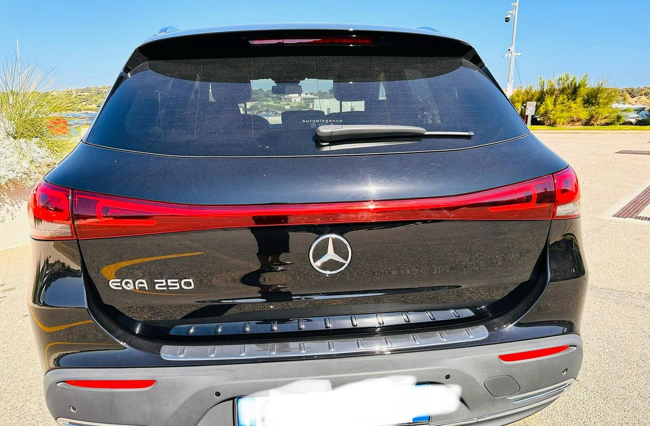 Mercedes-benz EQA 250 Sport Plus - Легковий автомобіль: фото 4 Mercedes-benz EQA 250 Sport Plus - Легковий автомобіль: фото 4