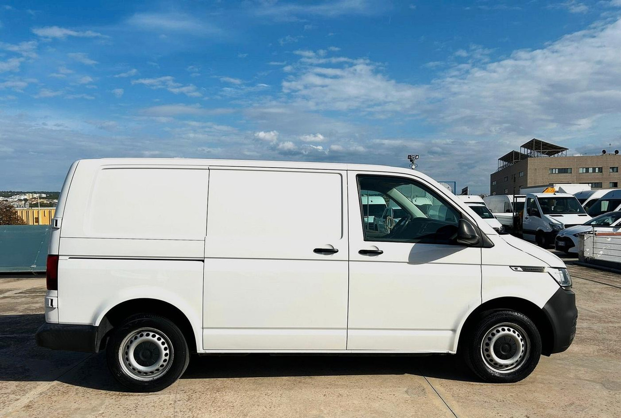 Volkswagen Transporter 2.0 TDi 150 cv - Суцільнометалевий фургон: фото 4 Volkswagen Transporter 2.0 TDi 150 cv - Суцільнометалевий фургон: фото 4