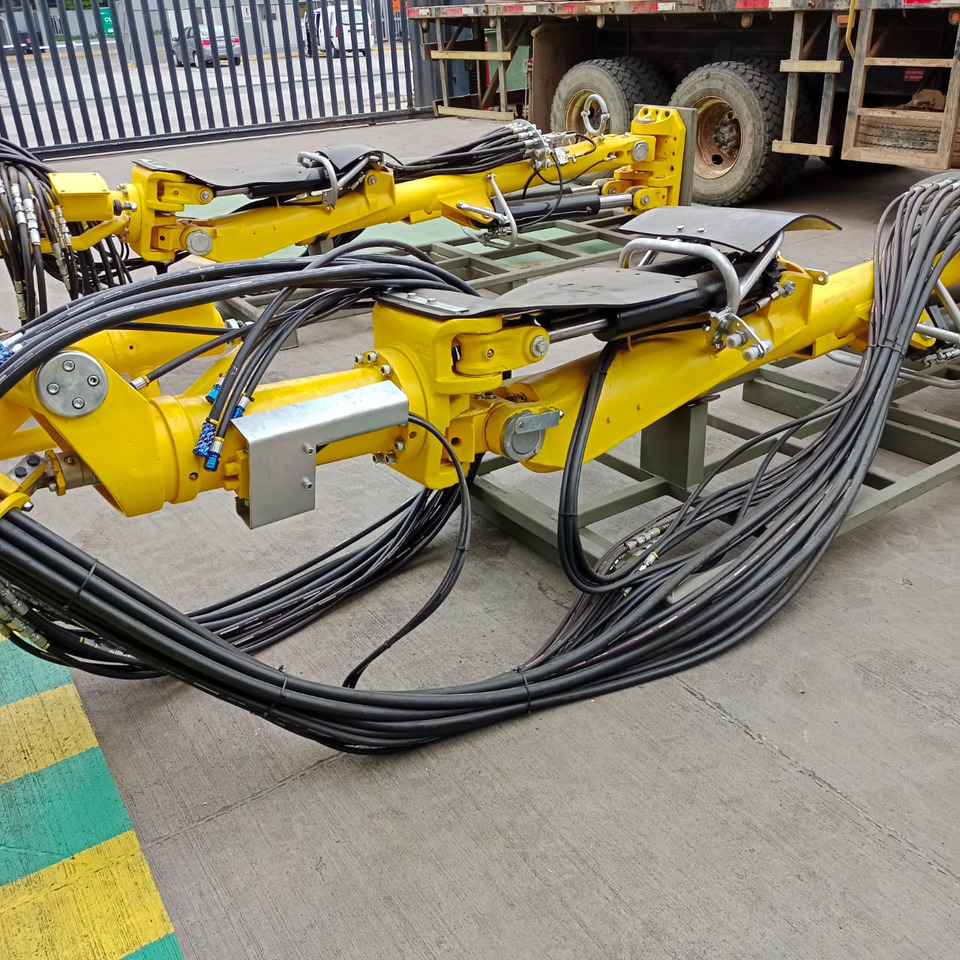 ATLAS COPCO EPIROC BRAZOS BUT28 PARA JUMBOS BOOMER 281 Y 282 - Гірничодобувна техніка: фото 1 ATLAS COPCO EPIROC BRAZOS BUT28 PARA JUMBOS BOOMER 281 Y 282 - Гірничодобувна техніка: фото 1