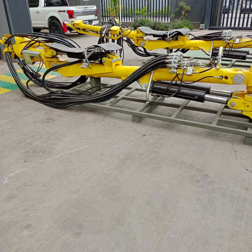 ATLAS COPCO EPIROC BRAZOS BUT28 PARA JUMBOS BOOMER 281 Y 282 - Гірничодобувна техніка: фото 4 ATLAS COPCO EPIROC BRAZOS BUT28 PARA JUMBOS BOOMER 281 Y 282 - Гірничодобувна техніка: фото 4