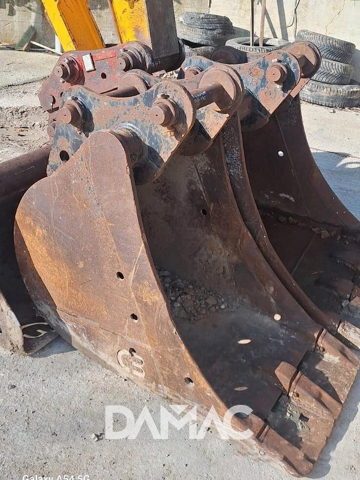 Гусеничний екскаватор JCB JS130: фото 7 Гусеничний екскаватор JCB JS130: фото 7