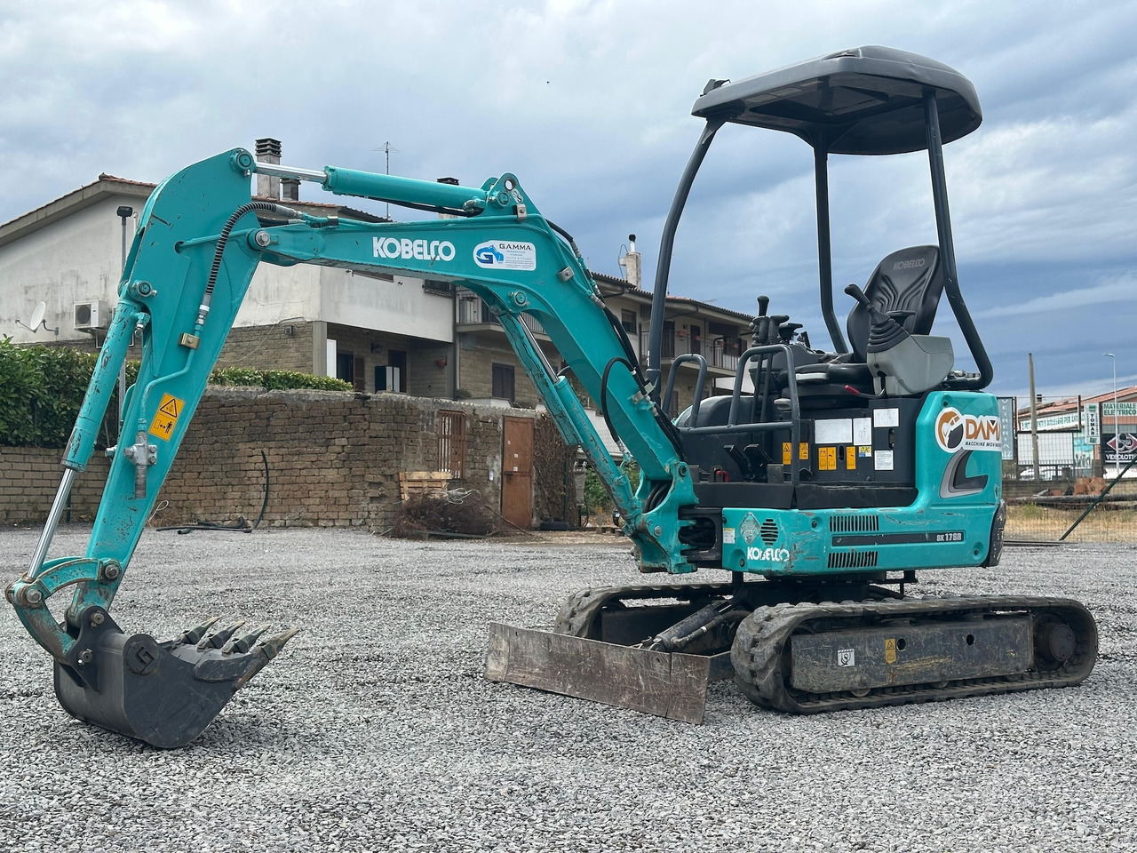 KOBELCO SK17SR-3E - Міні-екскаватор: фото 4 KOBELCO SK17SR-3E - Міні-екскаватор: фото 4