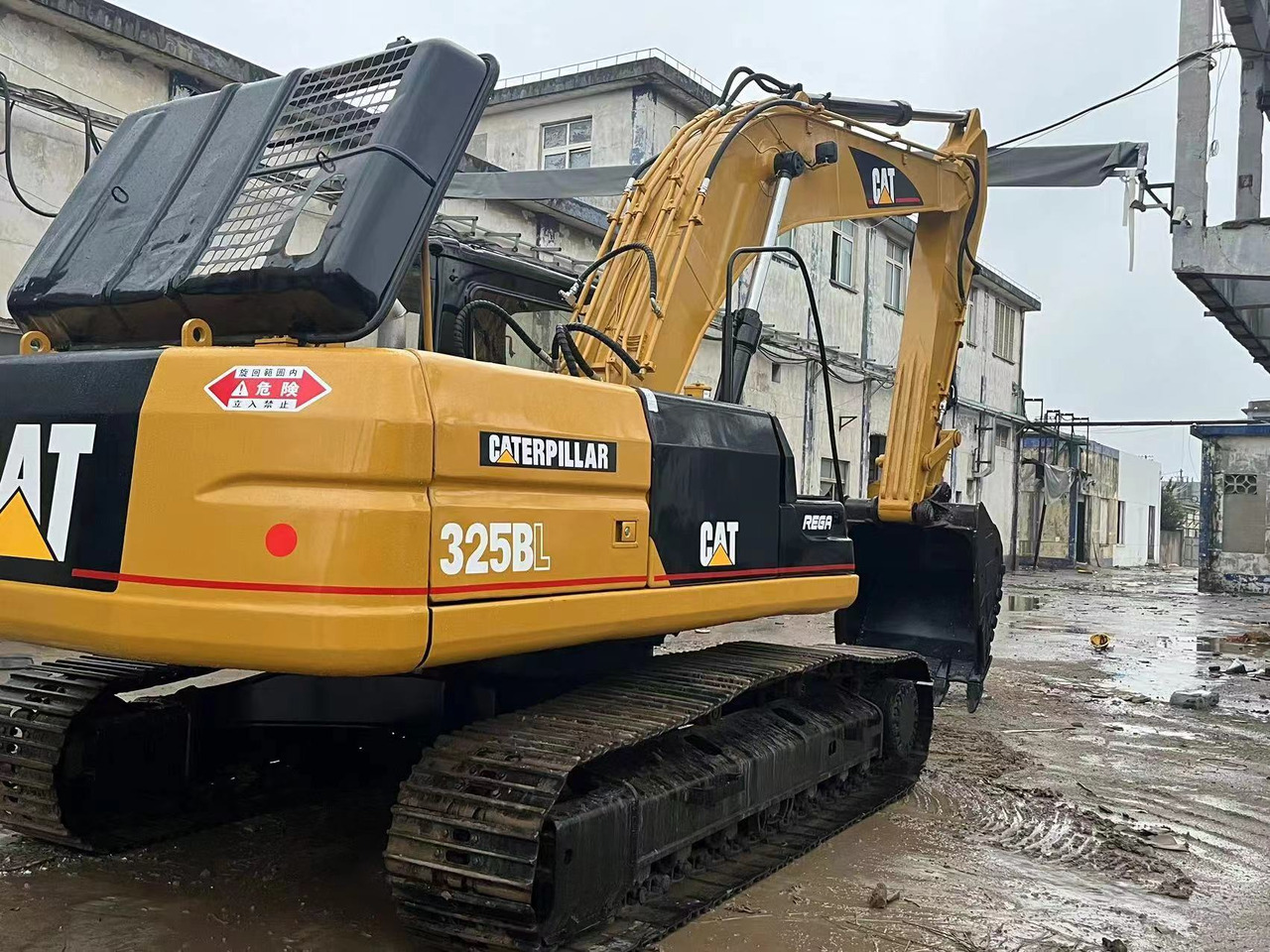 CATERPILLAR 325BL - Гусеничний екскаватор: фото 4 CATERPILLAR 325BL - Гусеничний екскаватор: фото 4