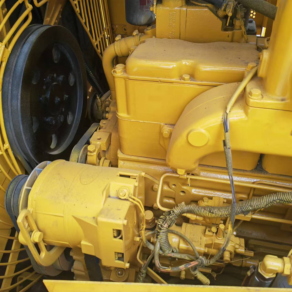 Бульдозер CATERPILLAR D8R: фото 6 Бульдозер CATERPILLAR D8R: фото 6