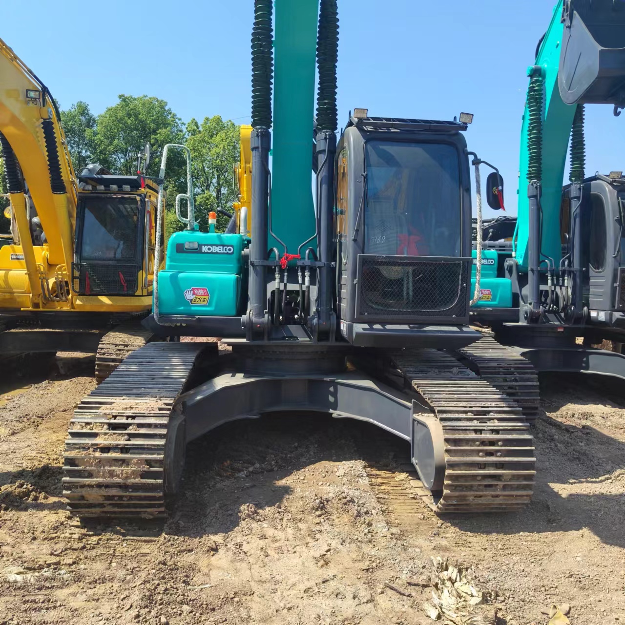 KOBELCO SK200D - Гусеничний екскаватор: фото 2 KOBELCO SK200D - Гусеничний екскаватор: фото 2