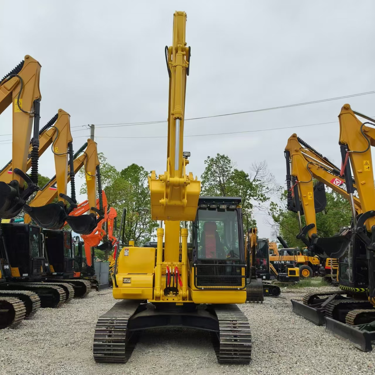 KOMATSU PC110 - Гусеничний екскаватор: фото 3 KOMATSU PC110 - Гусеничний екскаватор: фото 3