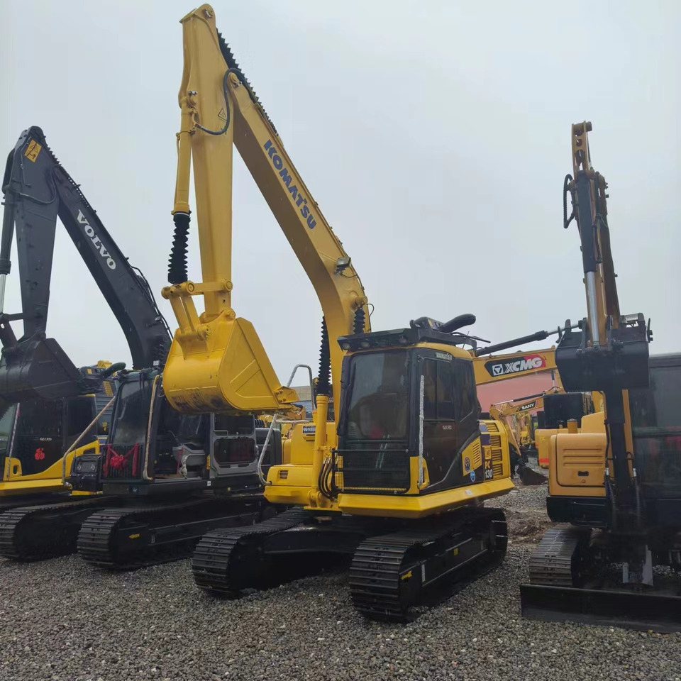 KOMATSU PC130-7 - Гусеничний екскаватор: фото 2 KOMATSU PC130-7 - Гусеничний екскаватор: фото 2
