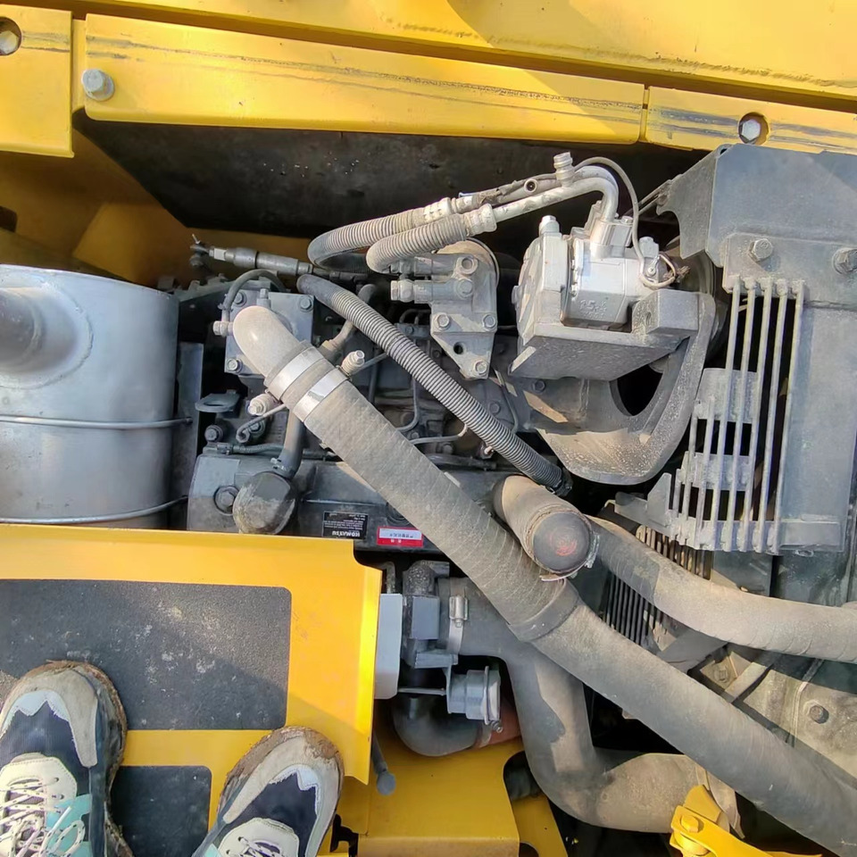 Гусеничний екскаватор KOMATSU PC130: фото 12