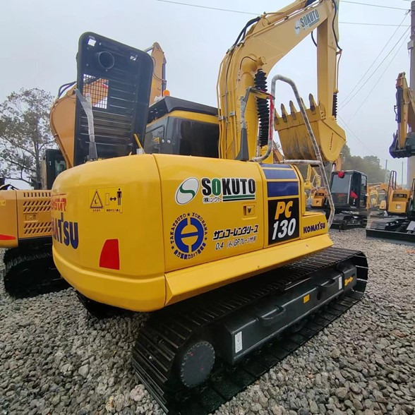KOMATSU PC130 - Гусеничний екскаватор: фото 2 KOMATSU PC130 - Гусеничний екскаватор: фото 2