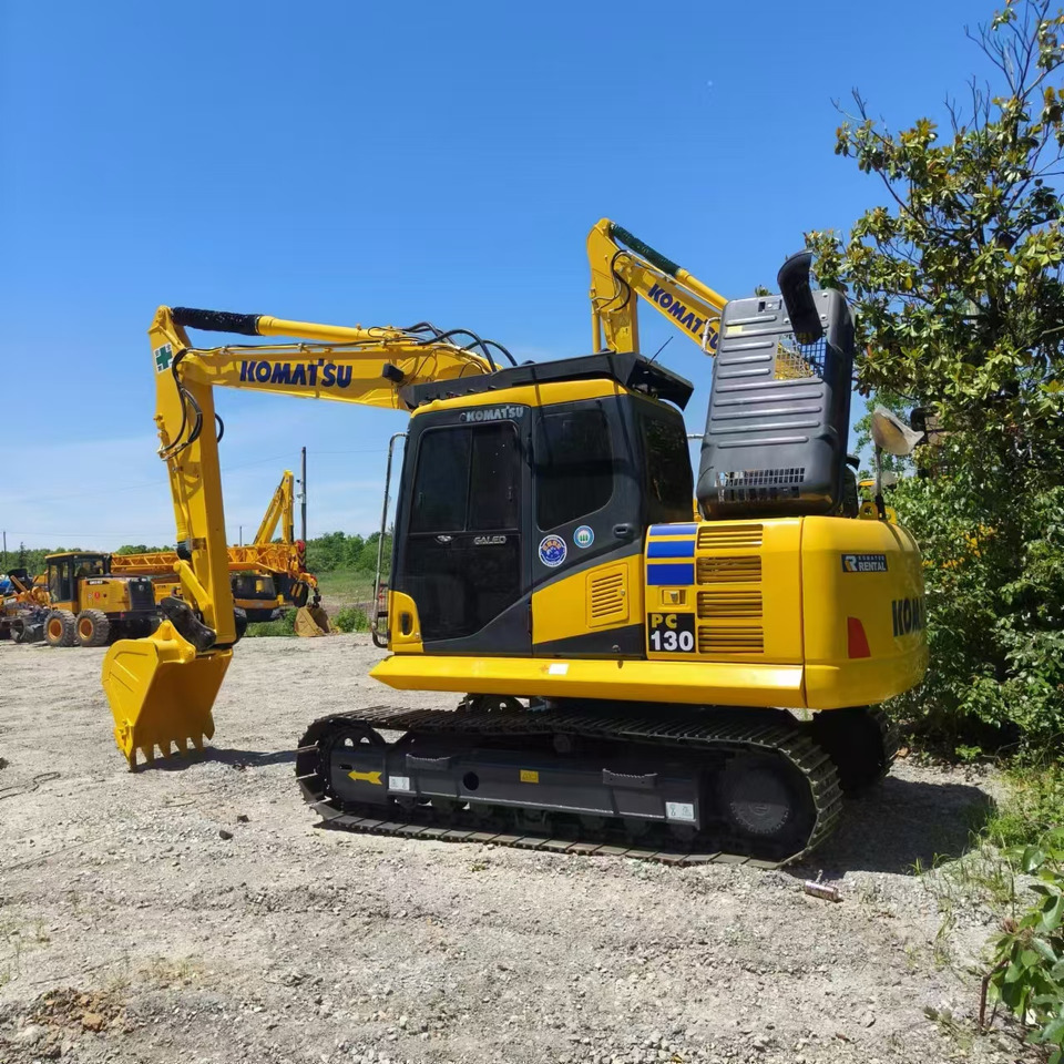 KOMATSU PC130 - Гусеничний екскаватор: фото 1 KOMATSU PC130 - Гусеничний екскаватор: фото 1