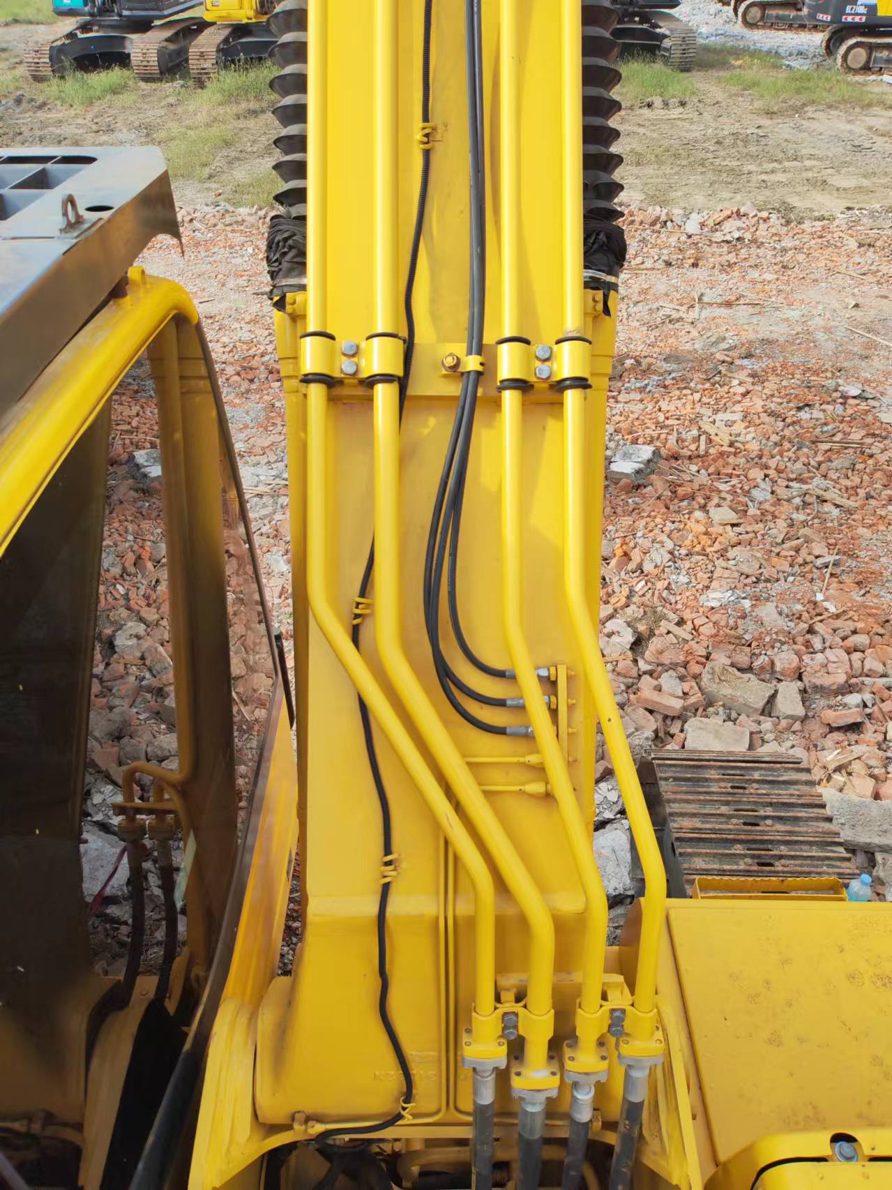 Гусеничний екскаватор KOMATSU PC200: фото 13