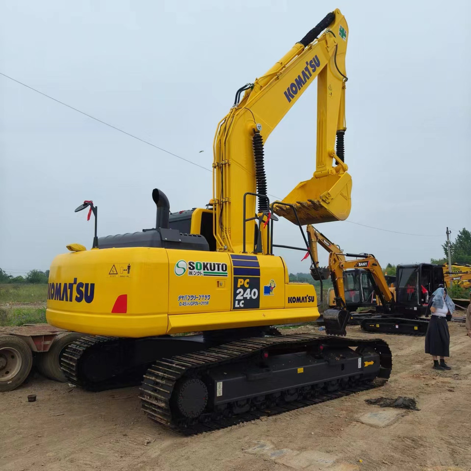 KOMATSU PC240LC-8 - Гусеничний екскаватор: фото 3 KOMATSU PC240LC-8 - Гусеничний екскаватор: фото 3