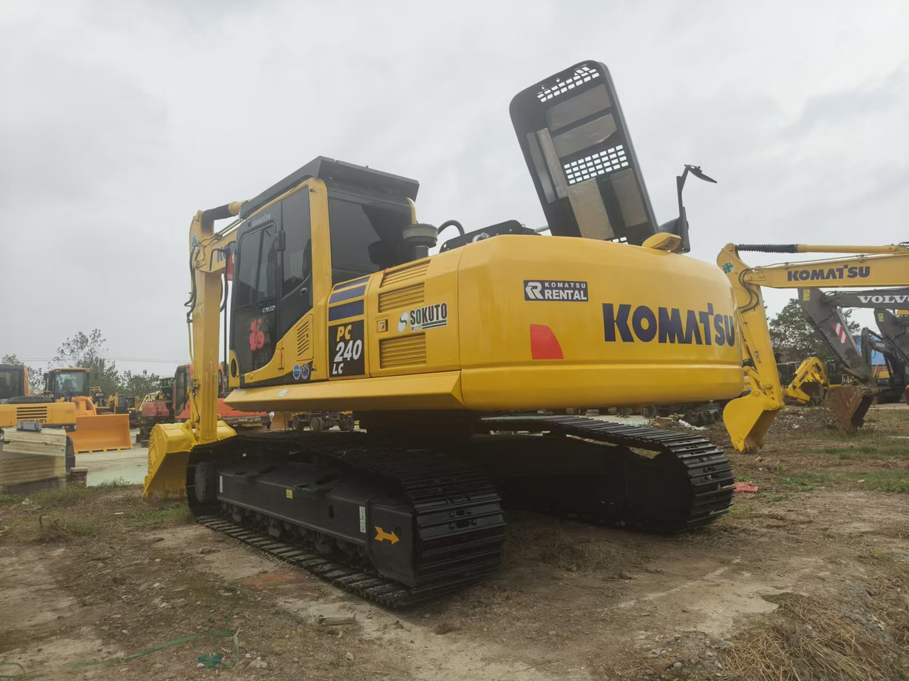 KOMATSU PC240LC-8 - Гусеничний екскаватор: фото 4 KOMATSU PC240LC-8 - Гусеничний екскаватор: фото 4