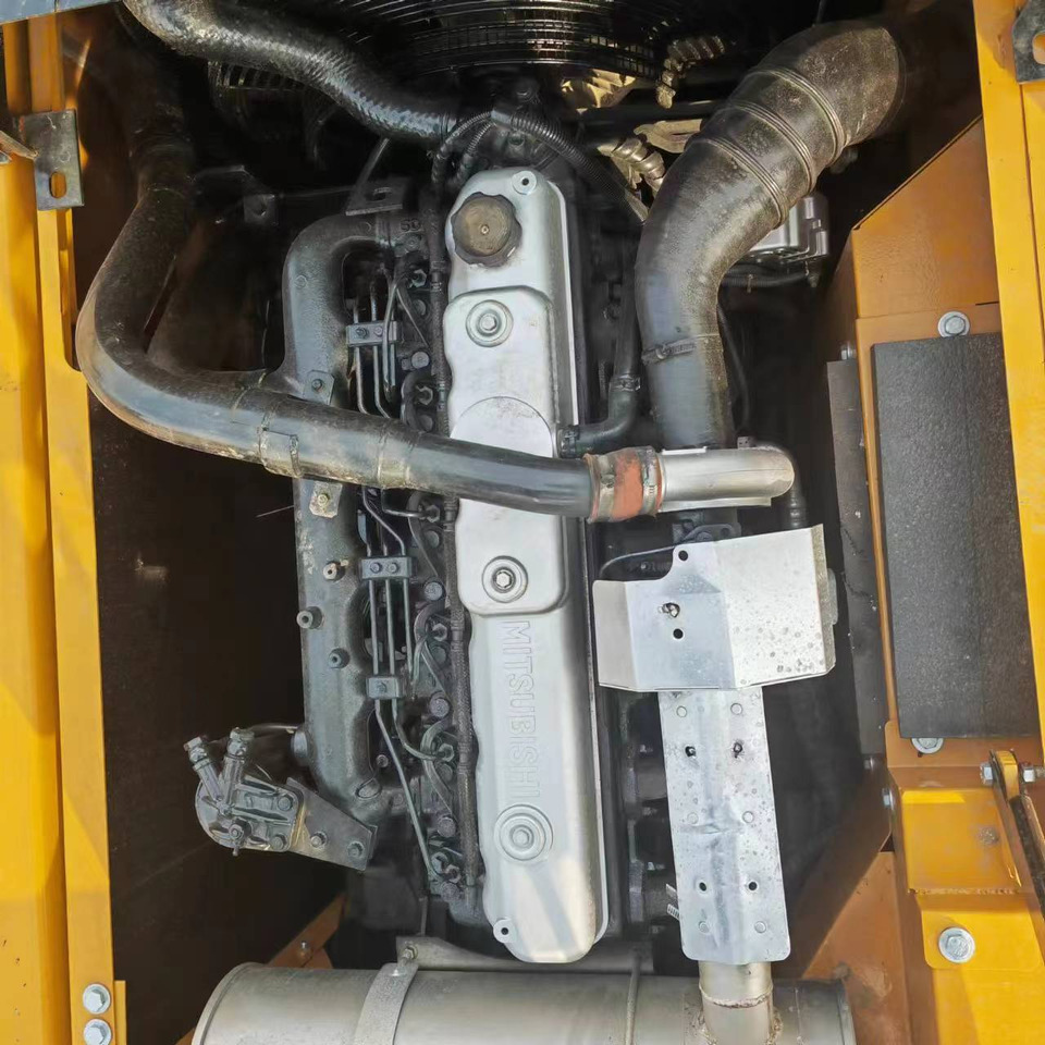 SANY SY215C - Гусеничний екскаватор: фото 5 SANY SY215C - Гусеничний екскаватор: фото 5