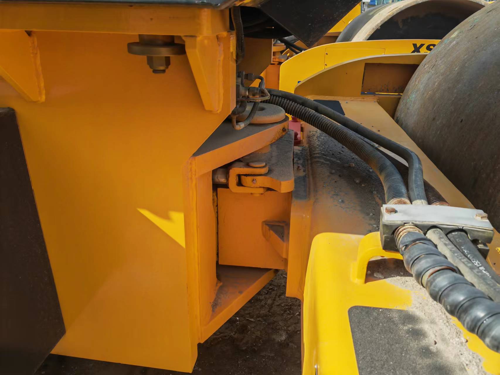 Компактор XCMG XS263J: фото 18