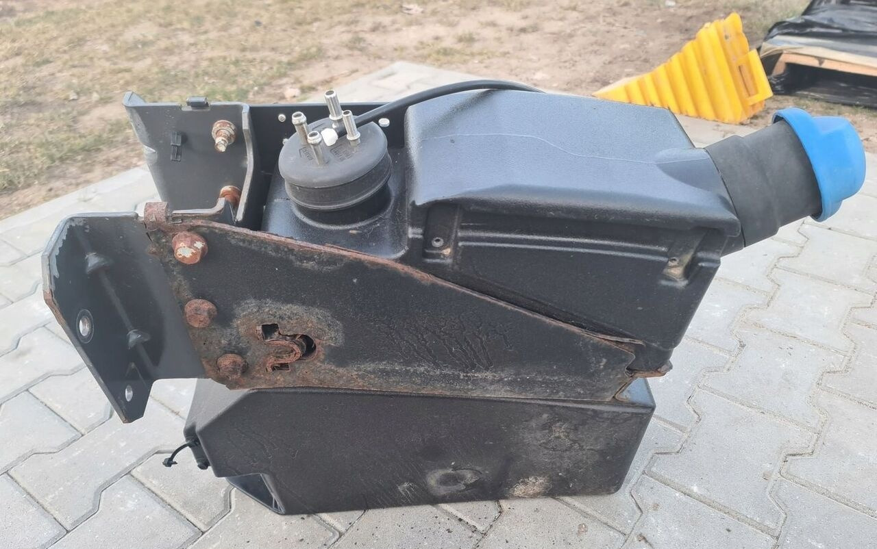 207667733 Volvo FL FE - Бак AdBlue в категорії Вантажівки: фото 2 207667733 Volvo FL FE - Бак AdBlue в категорії Вантажівки: фото 2