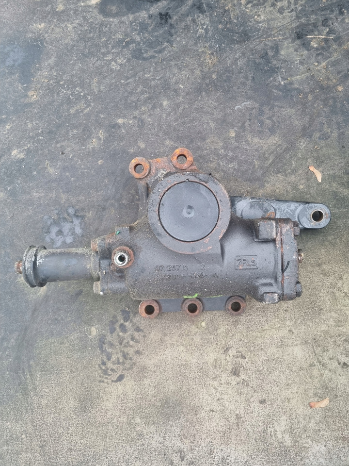 BOSCH KOLUMNA PRZEKŁADNIA KIEROWNICZA VOLVO FH 4 RENAULT GAMA RANGE T BOSCH ZF - Рульовий механізм в категорії Вантажівки: фото 1 BOSCH KOLUMNA PRZEKŁADNIA KIEROWNICZA VOLVO FH 4 RENAULT GAMA RANGE T BOSCH ZF - Рульовий механізм в категорії Вантажівки: фото 1