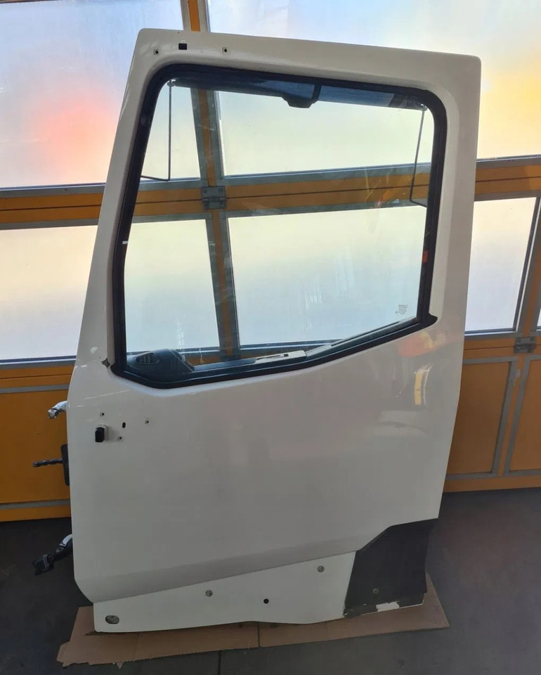 DRZWI KOMPLETNE LEWE RENAULT GAMA T K C RANGE ŚREDNIA KABINA - Двері та запчастини: фото 1 DRZWI KOMPLETNE LEWE RENAULT GAMA T K C RANGE ŚREDNIA KABINA - Двері та запчастини: фото 1