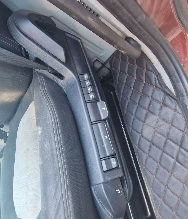 Ford F-MAX CARGO truck - Сидіння в категорії Вантажівки: фото 2 Ford F-MAX CARGO truck - Сидіння в категорії Вантажівки: фото 2
