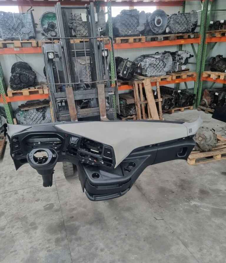 Ford KONSOLA KOMPLETNA KOKPIT DESKA ROZDZIELCZA STELAŻ F-MAX EURO 6 Ford KONSOLA KOMPLETNA KOKPIT DESKA ROZDZIELCZA STELAŻ FORD F-MAX EURO 6 - Приладова панель в категорії Вантажівки: фото 1 Ford KONSOLA KOMPLETNA KOKPIT DESKA ROZDZIELCZA STELAŻ F-MAX EURO 6 Ford KONSOLA KOMPLETNA KOKPIT DESKA ROZDZIELCZA STELAŻ FORD F-MAX EURO 6 - Приладова панель в категорії Вантажівки: фото 1